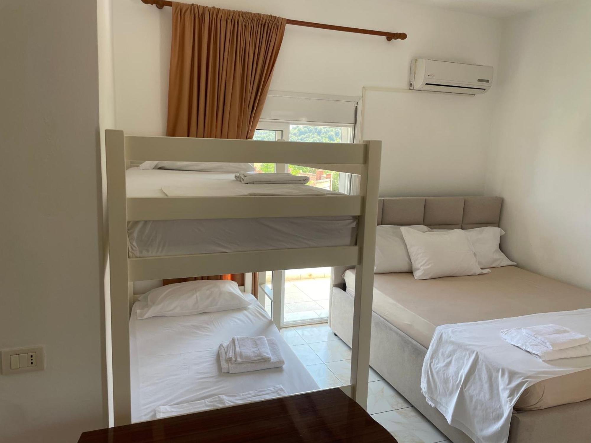 Apartments Rudi Orikum Εξωτερικό φωτογραφία