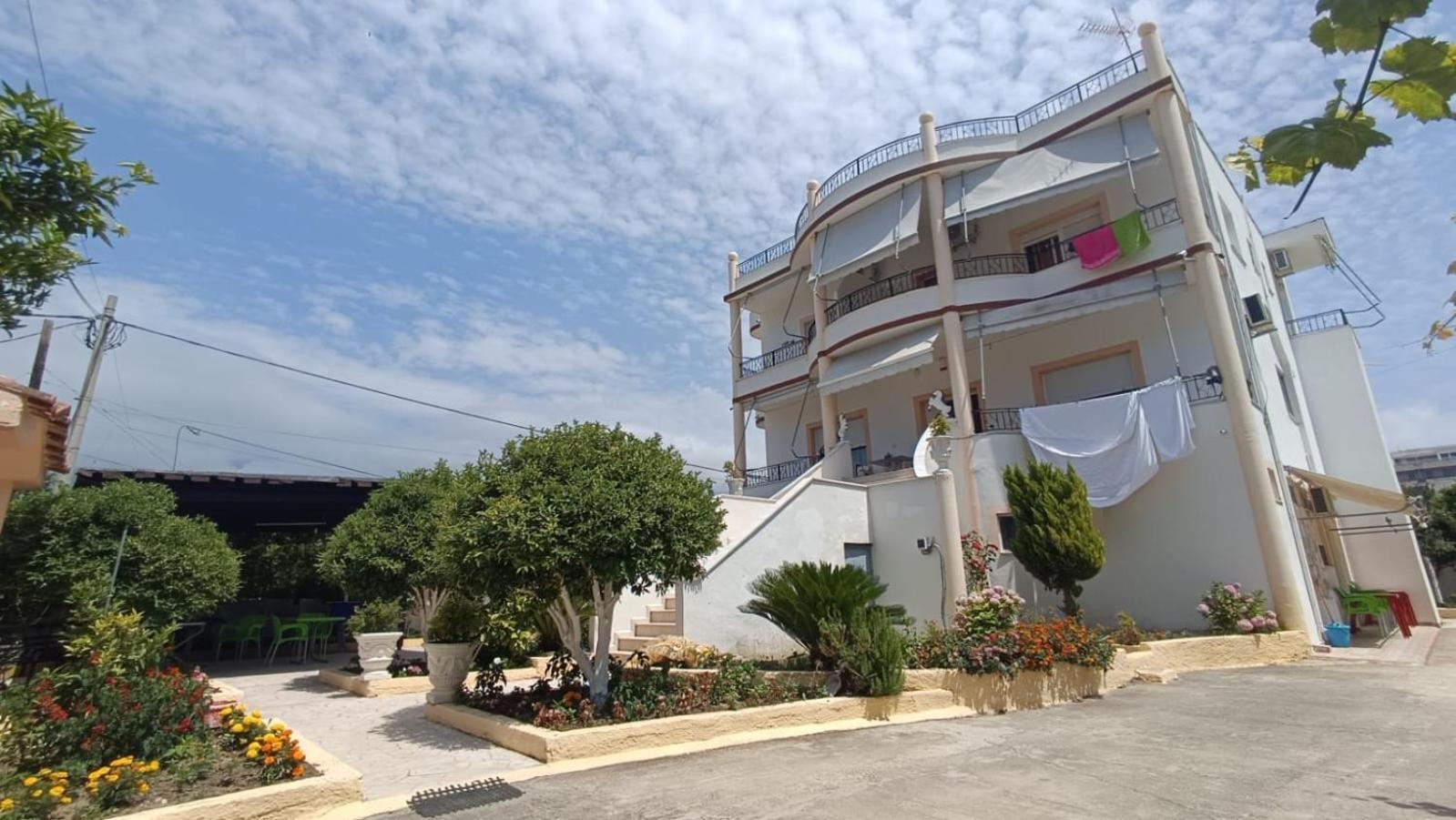 Apartments Rudi Orikum Εξωτερικό φωτογραφία